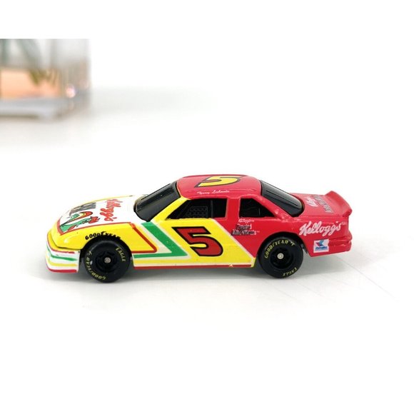 Terry Labonte 1993 Racing Champions Kelloggs Corn Flakes 1/64 Chevy NASCAR Loose - Picture 1 of 7
